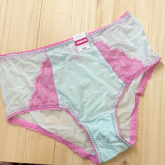 Cosmopolitan Bra and Panty Set. Size Medium, New with tags. - Picture 3 of 7